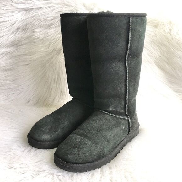 🔃UGG Black Classic Tall Boots - Picture 2 of 10